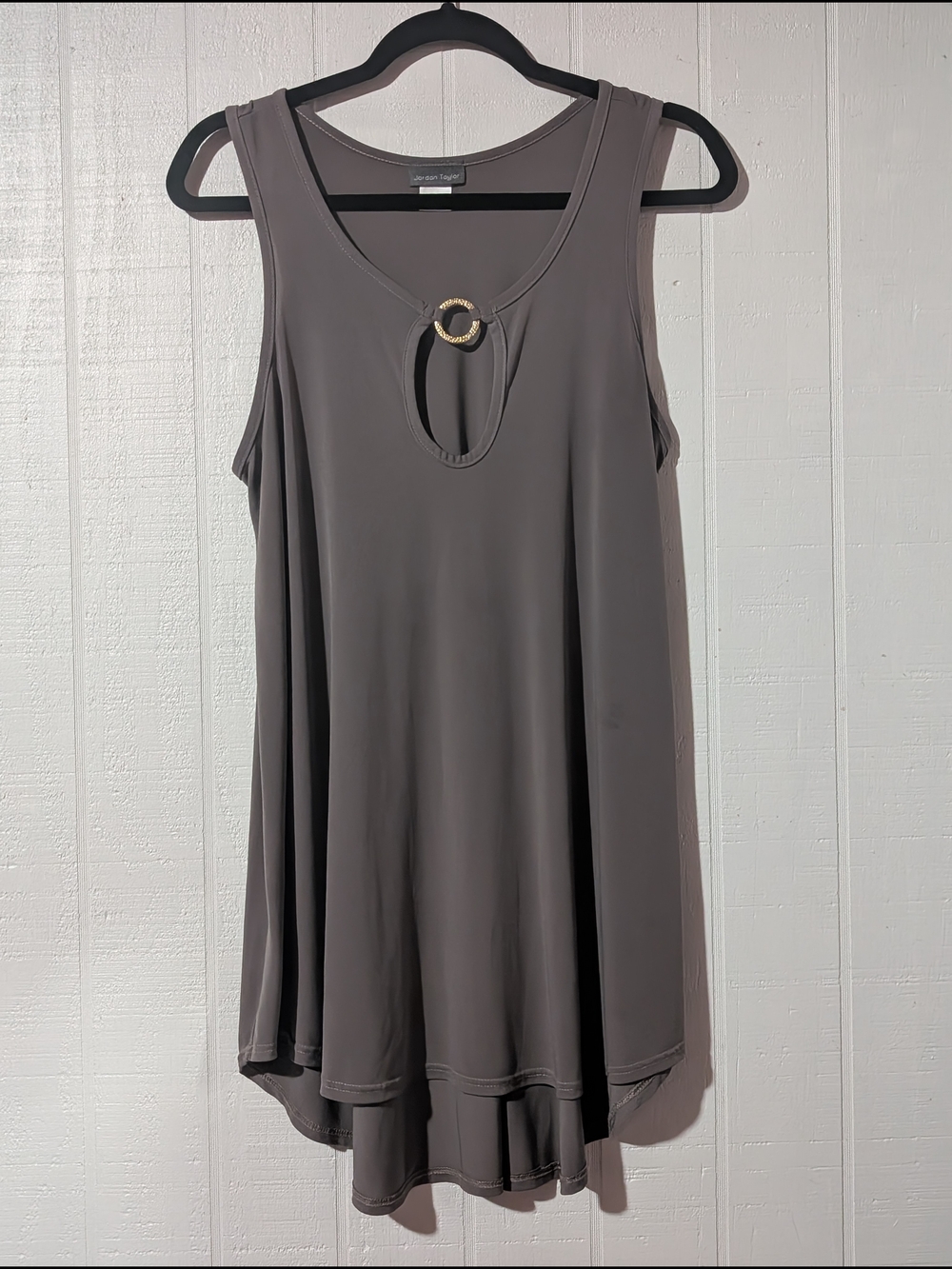 Jordan Taylor Taupe Sleeveless Keyhole Tank with Gold Ring